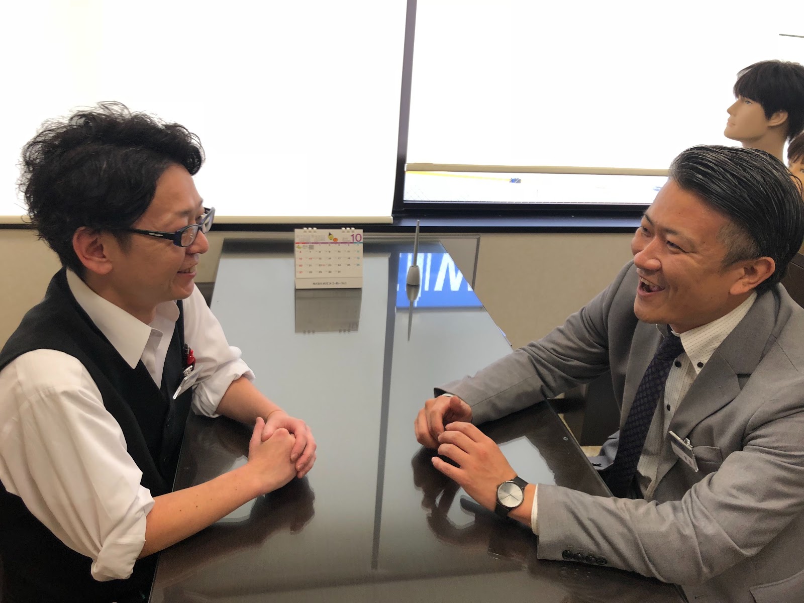 美容師から転職！給料が安定し年収もアップ！